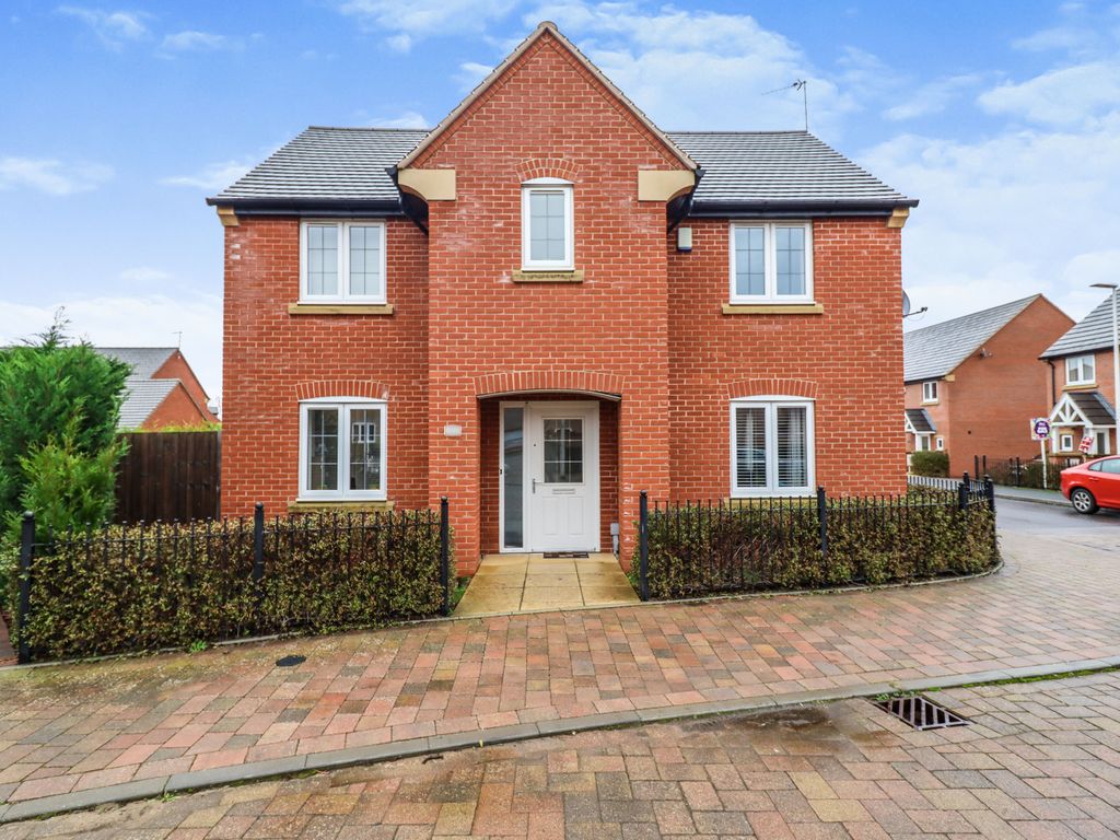 3 bed detached house for sale in Roundhouse Drive, Cawston, Rugby CV22