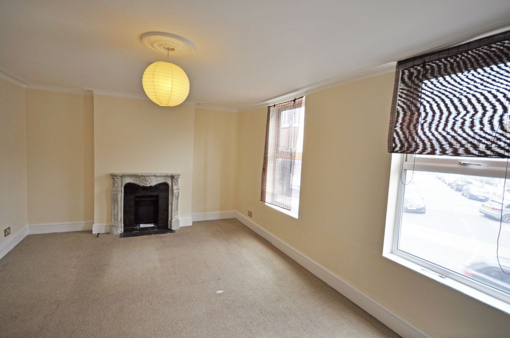 4 bed to rent in Barnes High Street, Barnes SW13 Zoopla