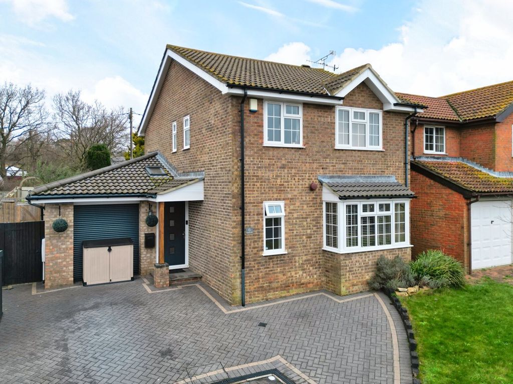 5 bed detached house for sale in Oaklands, Westham, Pevensey BN24, £