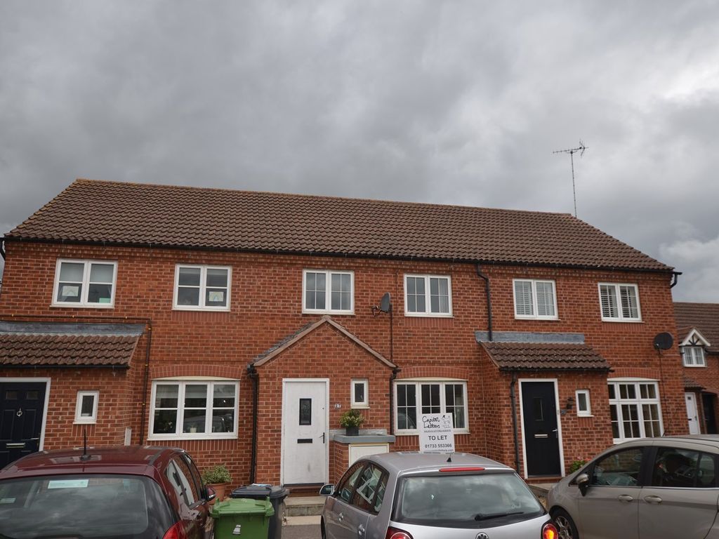 3 bed terraced house to rent in Sharnbrook Avenue, Hampton Vale