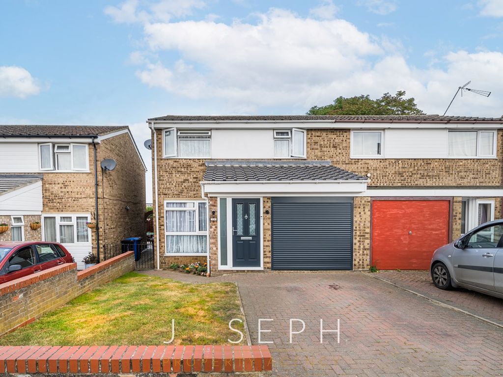 3 bed semidetached house for sale in Sheldrake Drive, Ipswich IP2 Zoopla