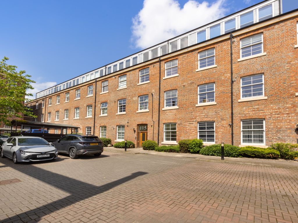 2 bed flat for sale in Cook Street, Tradeston, Glasgow G5, £150,000 Zoopla