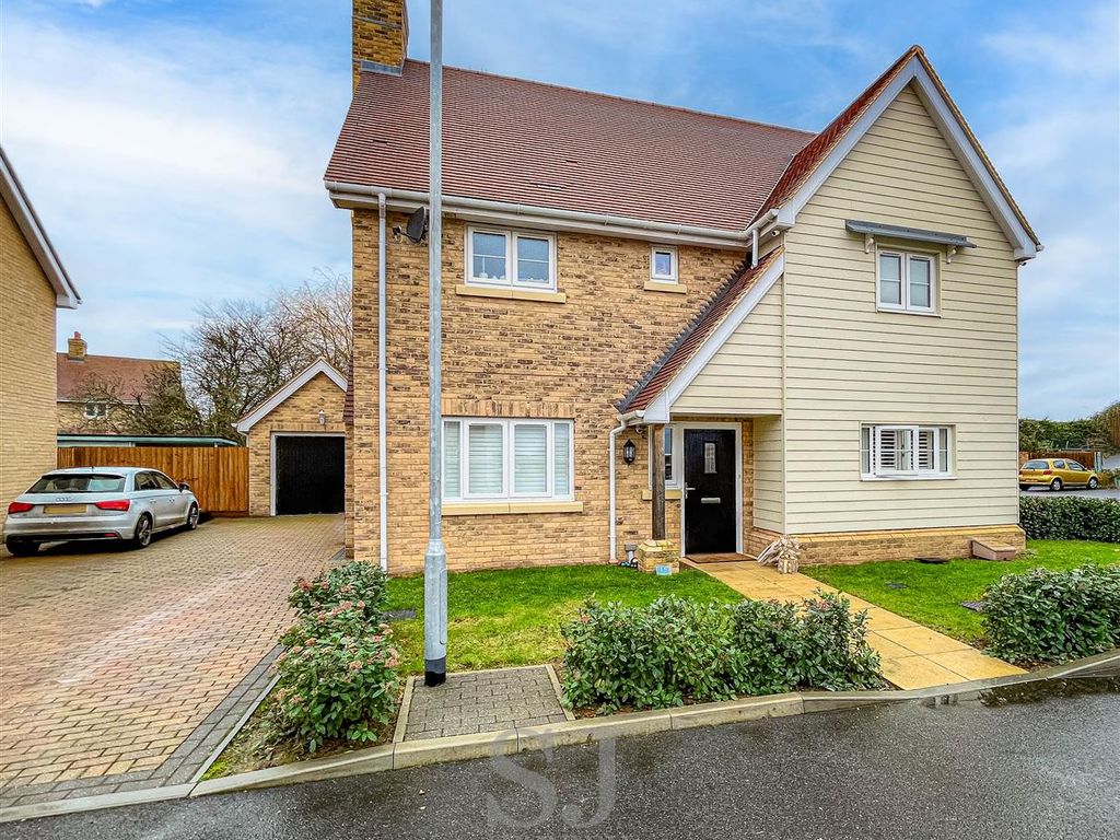 3 bed detached house for sale in Elder Road, Latchingdon, Chelmsford