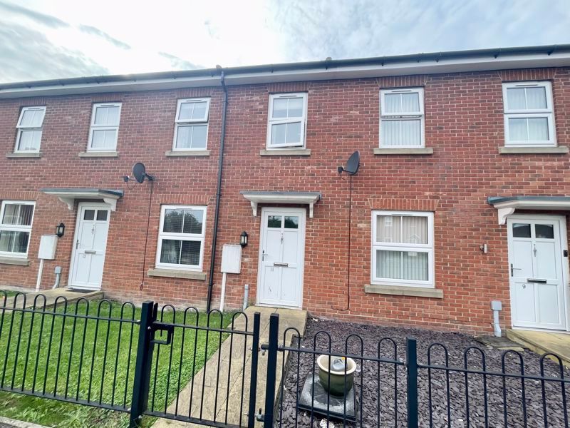 2 bed terraced house for sale in Dales Way, Louth LN11, £40,000 Zoopla