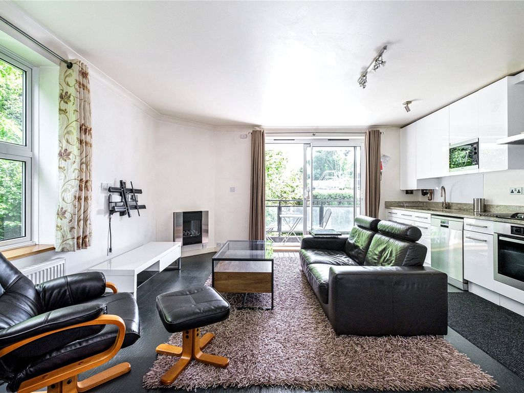 Sumpter Close, London NW3  