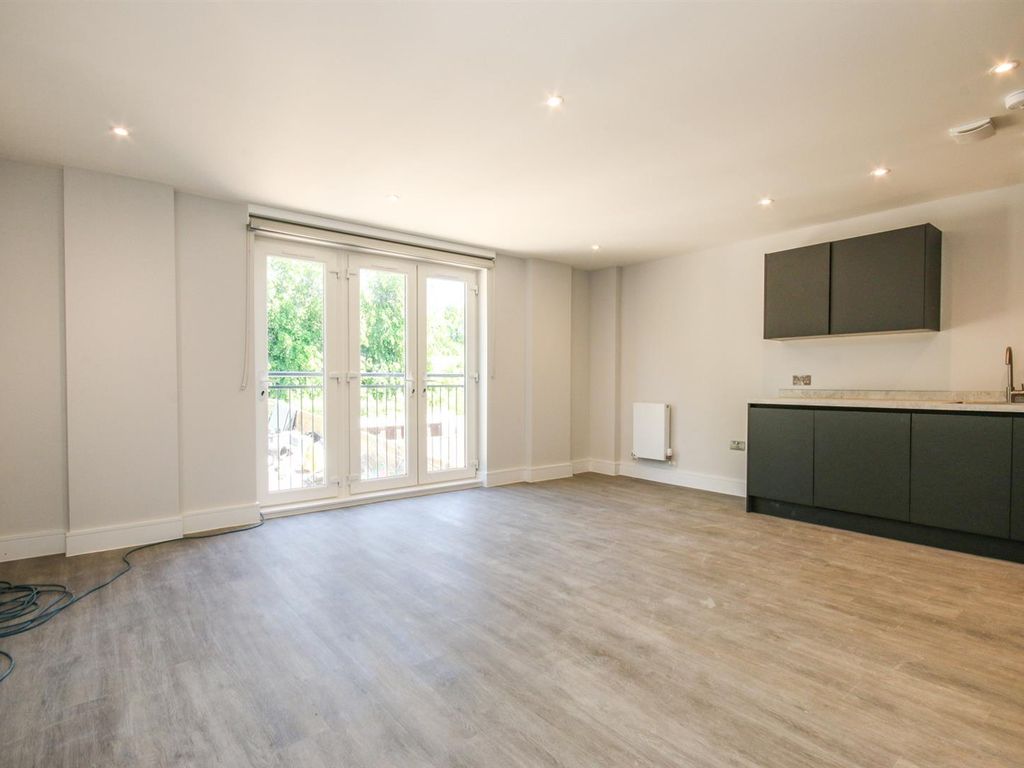 2 bed flat to rent in Holden Road, London N12 Zoopla