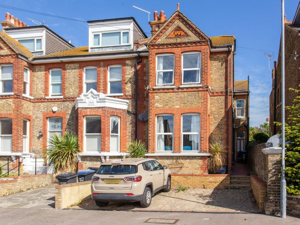 4 bed property for sale in Rectory Road, Broadstairs CT10 Zoopla