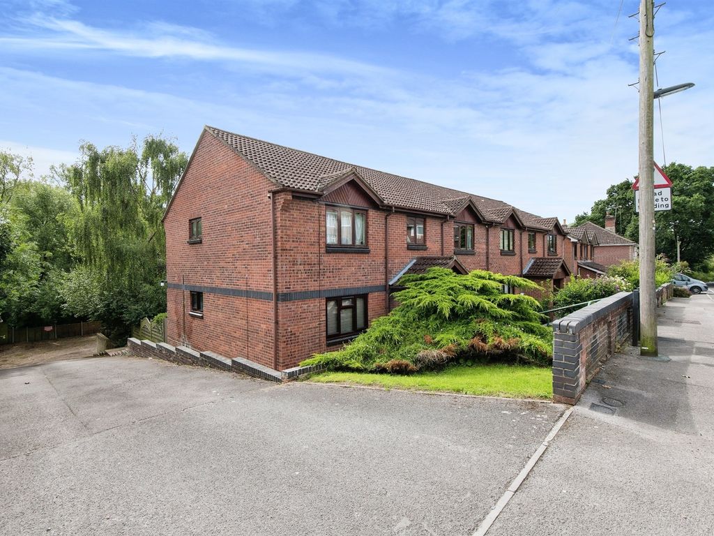 1 bed flat for sale in Botany Bay Road, Southampton SO19, £130,000 Zoopla