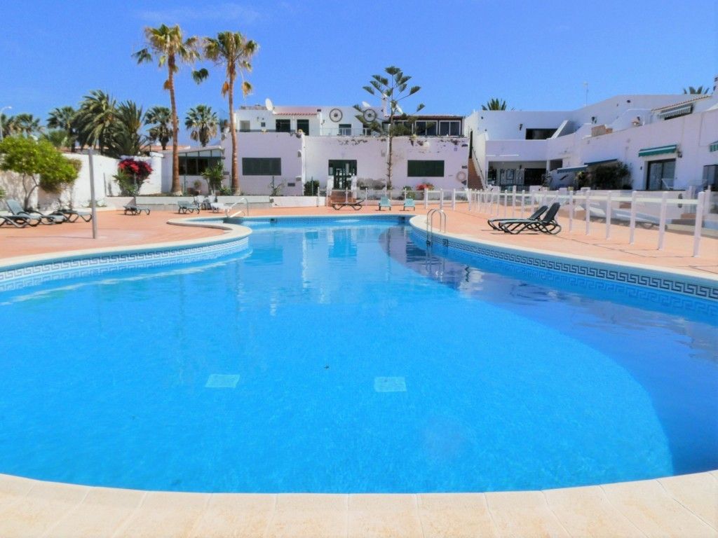 2-bed-apartment-for-sale-in-parque-don-luis-costa-del-silencio