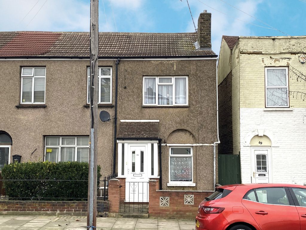 3 bed end terrace house for sale in Saunders Street, Gillingham ME7, £