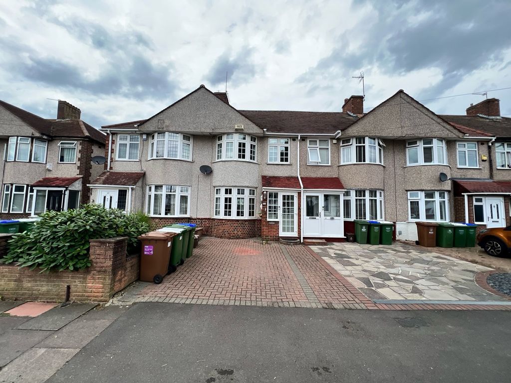 3 bed terraced house to rent in Sherwood Park Avenue, Sidcup DA15 Zoopla