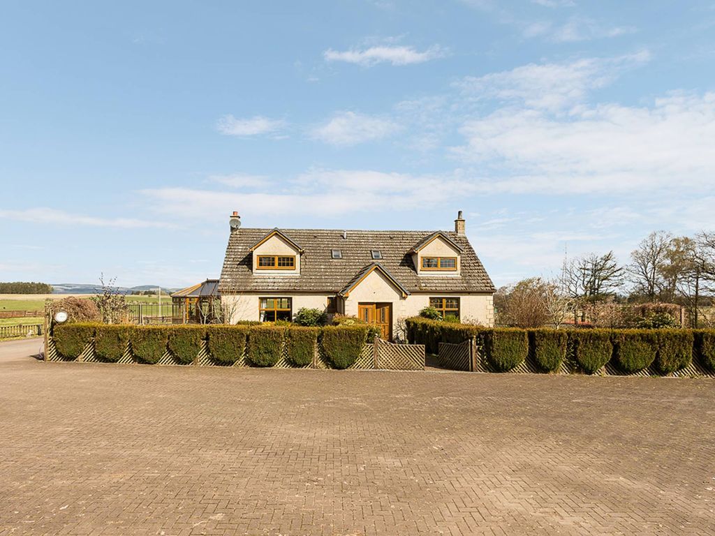 5 bed detached house for sale in Hatchbank Road, Kinross KY13 Zoopla