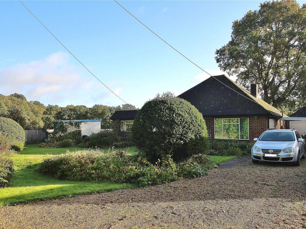 3 bed bungalow for sale in West End, Woking, Surrey GU24, £800,000 Zoopla