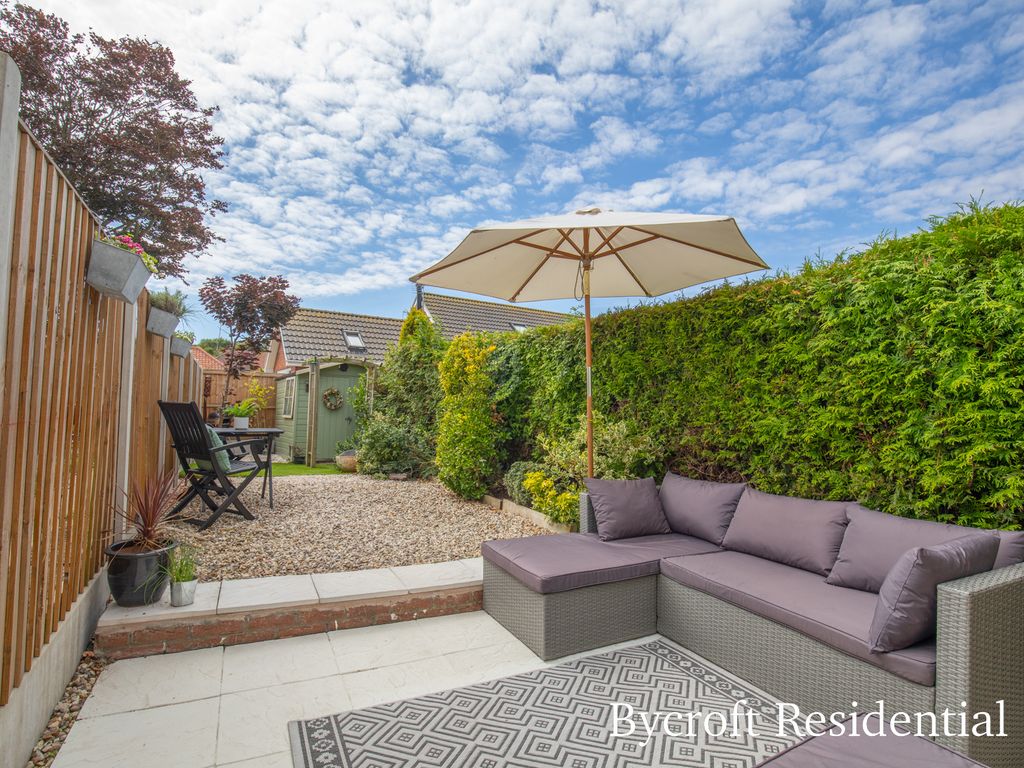 3 bed terraced house for sale in St. Julian Road, CaisterOnSea, Great