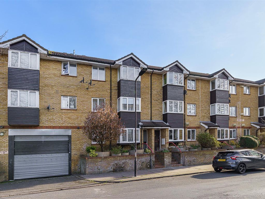 2 bed flat to rent in Derwent Road, Anerley SE20 Zoopla