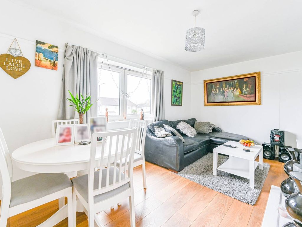 2 bed flat for sale in Kingsbury Road, Kingsbury, London NW9 Zoopla