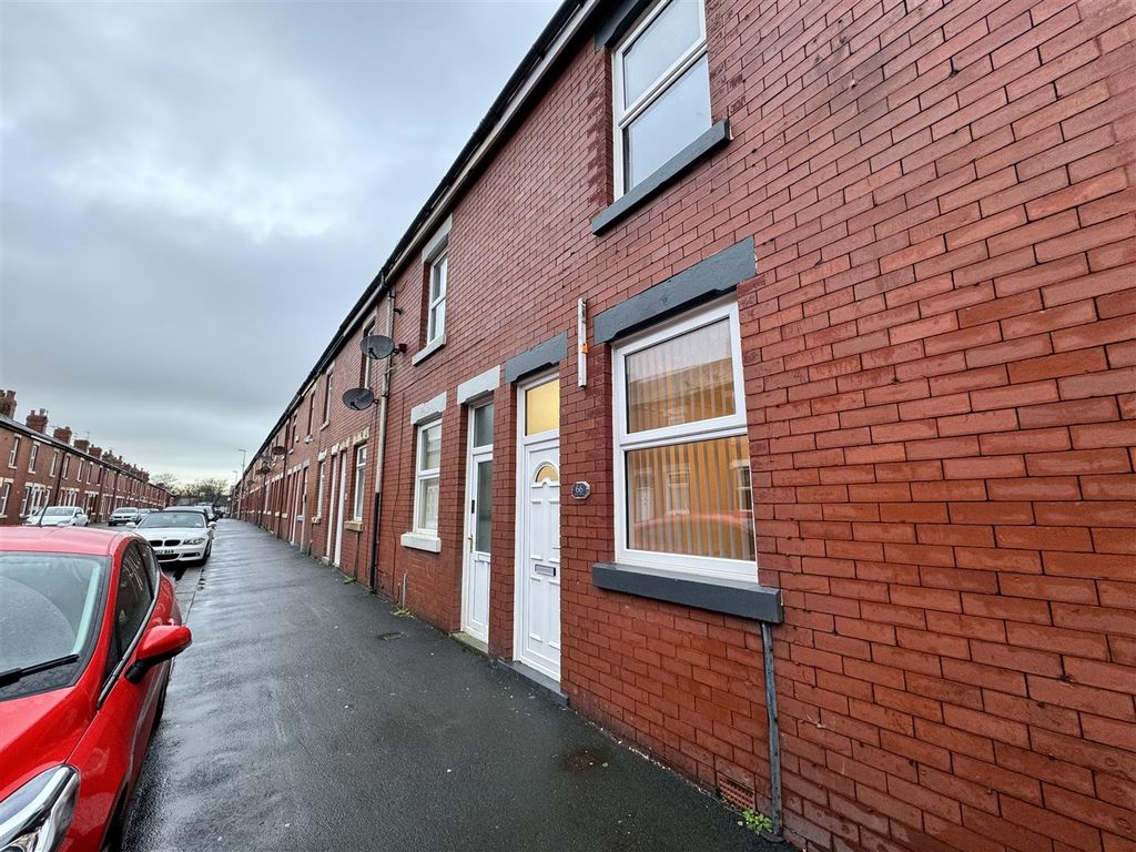 2 bed terraced house for sale in Broughton Avenue, Blackpool FY3, £99,950 Zoopla
