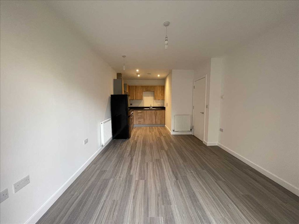 1 bed flat to rent in Peebles Court, 21 Whitestone Way, Croydon CR0, £