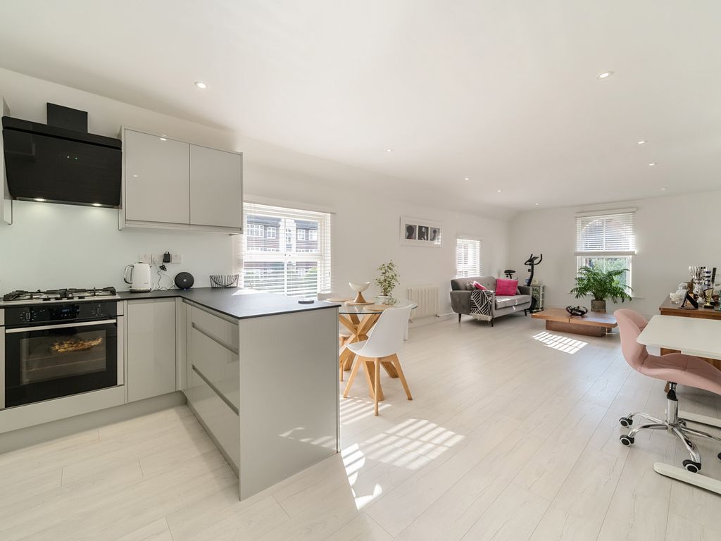 1 bed flat for sale in Main Road, Romford RM1 Zoopla