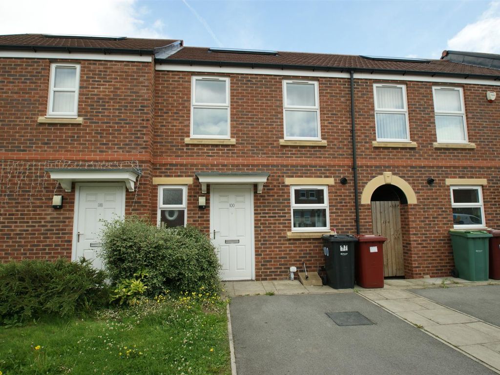 2 bed town house for sale in Church Drive, Shirebrook, Mansfield NG20