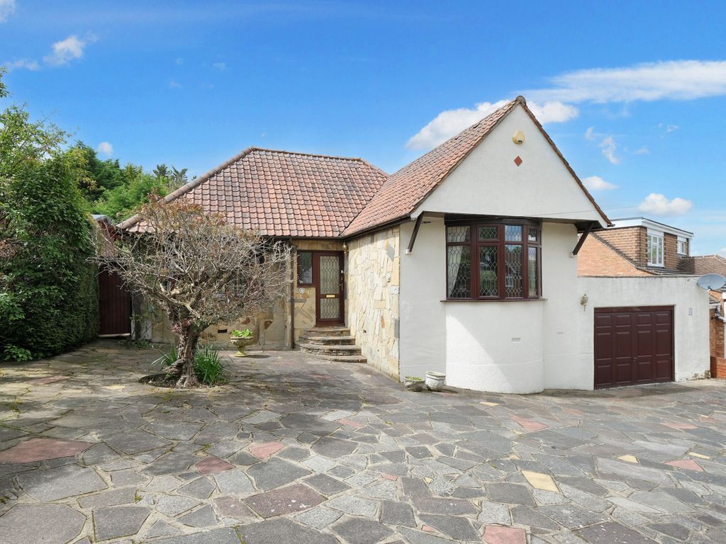 2 bed detached bungalow for sale in Sandhurst Road, Orpington BR6, £
