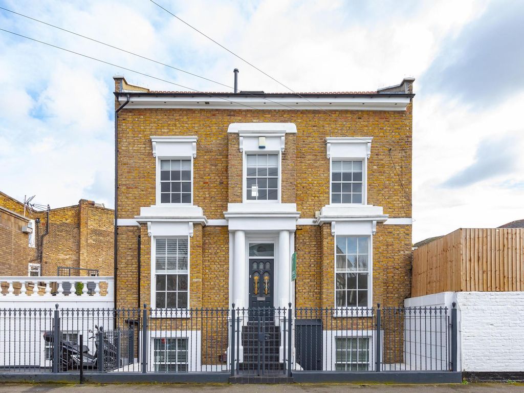 5 bed terraced house for sale in Stamford Road, London N1, £1,950,000
