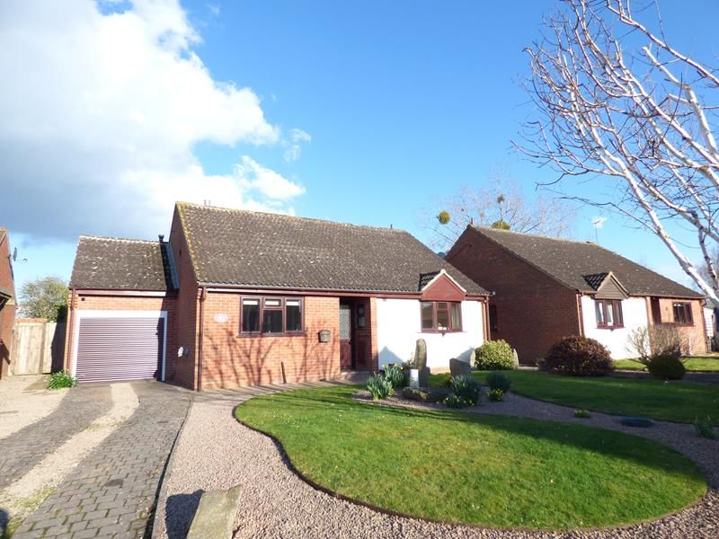 2 bed bungalow for sale in Upton Gardens, Upton Upon Severn, Worcester