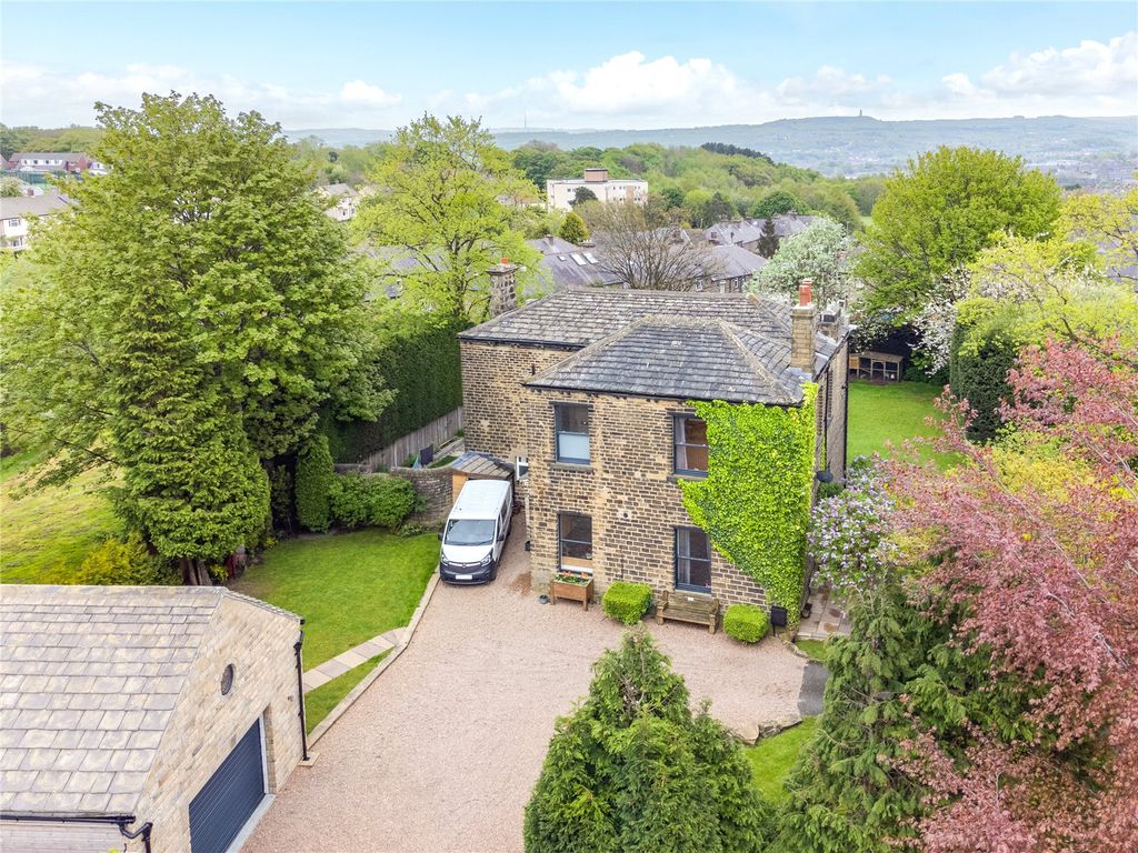 3 bed semidetached house for sale in Quarmby Road, Huddersfield HD3