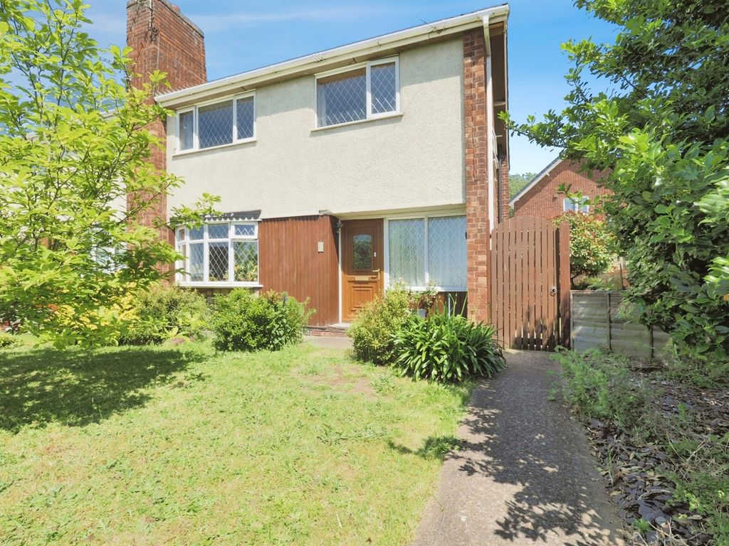 3 bed semidetached house for sale in Baildon Road, Scunthorpe DN15, £