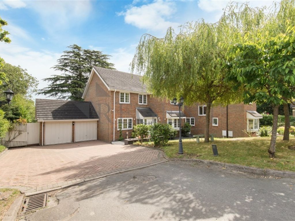 5 bed detached house for sale in Hadley Wood Rise, Kenley CR8 Zoopla