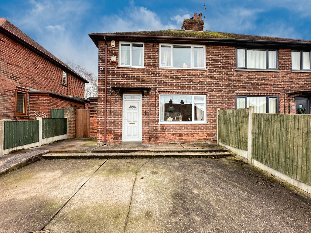 3 bed semidetached house for sale in Wallis Road, Mansfield NG18, £