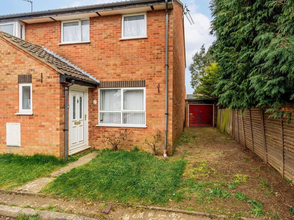 3 bed semidetached house to rent in Medeswell, Hemsby NR29, £900 pcm