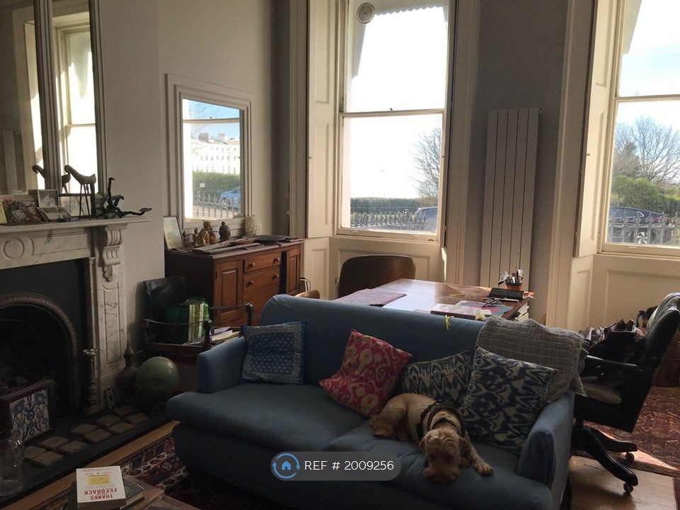 3 bed flat to rent in Lewes Crescent, Brighton BN2, £2,700 pcm Zoopla