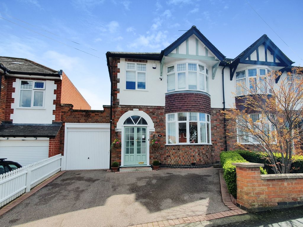 3 bed semidetached house for sale in Walker Road, Birstall LE4 Zoopla