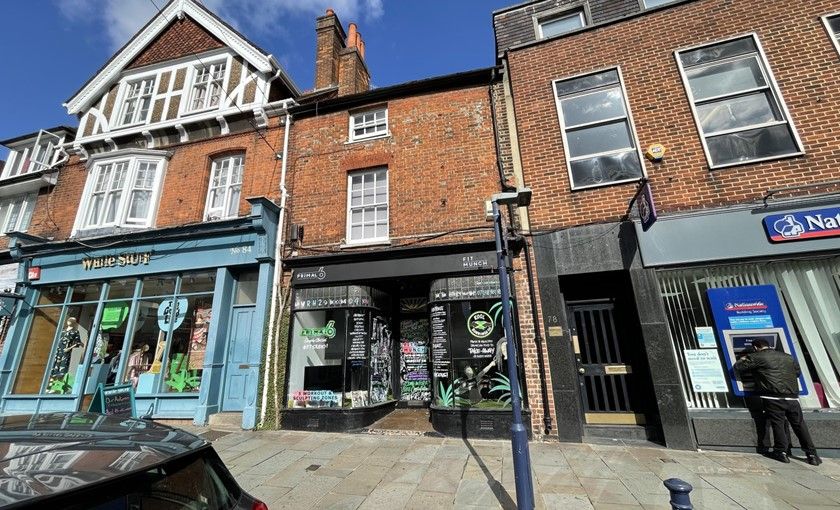 Retail premises to let in High Street, Reigate RH2, £28,000 pa Zoopla