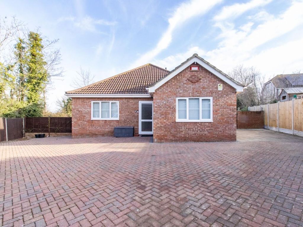 3 bed detached bungalow for sale in Way, Whitstable CT5 Zoopla