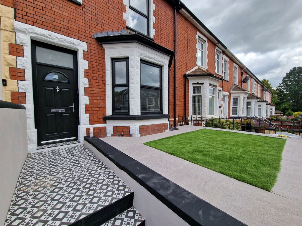 4 bed terraced house for sale in Cemetery Road, Porth, Rhondda Cynon