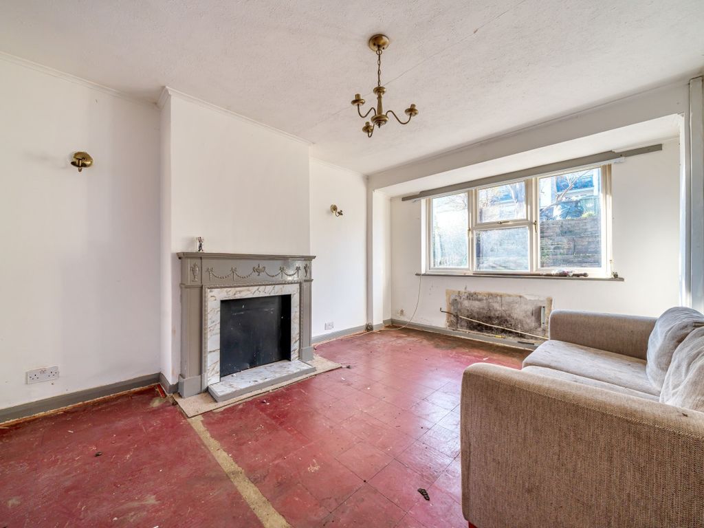 3 bed terraced house for sale in Endwell Road, London SE4 Zoopla