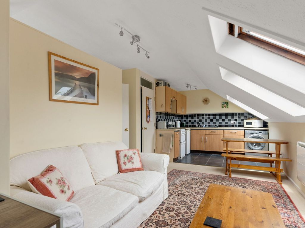 1 bed flat for sale in Overton Road, Castle House SM2, £220,000 Zoopla