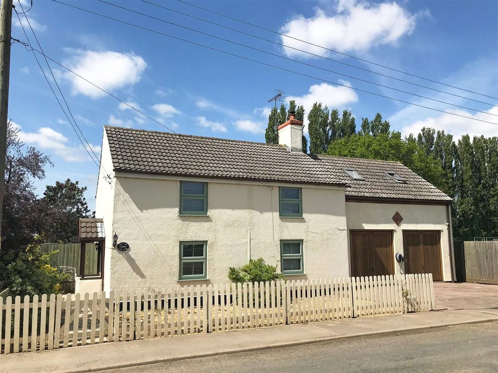 4 bed cottage for sale in Eaugate Road, Moulton Chapel, Spalding PE12