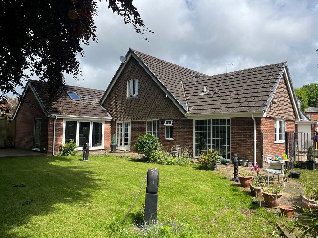 5 bed detached house for sale in Little Acre, Maghull, Liverpool L31 Zoopla