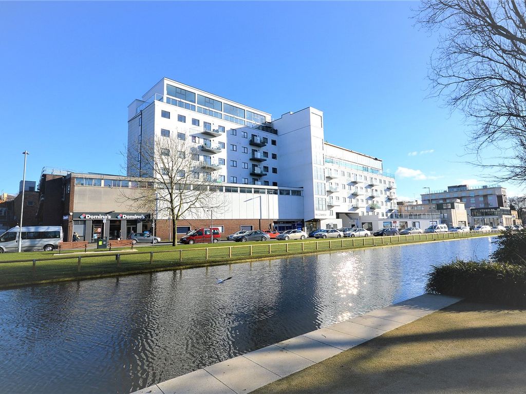 1 bed flat to rent in Swan Court, Waterhouse Street, Hemel Hempstead