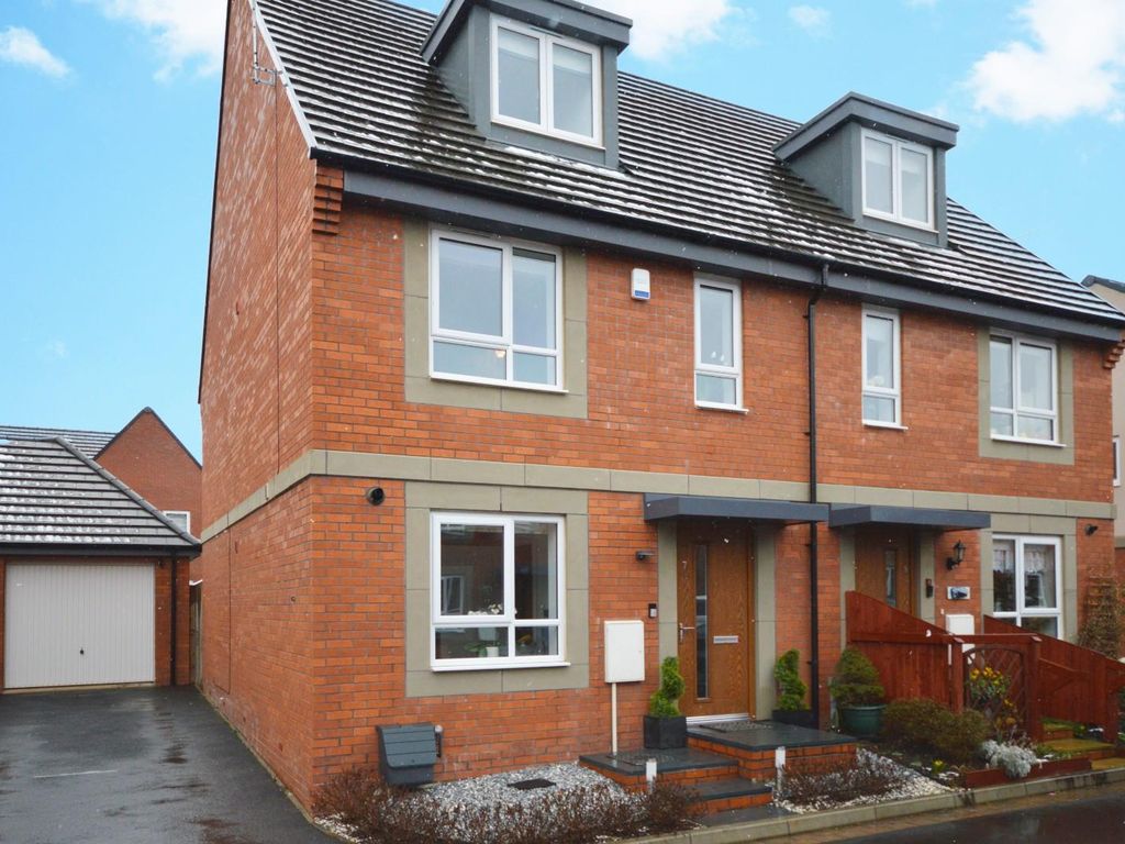 3 bed semidetached house for sale in Julius Place, Keynsham, Bristol