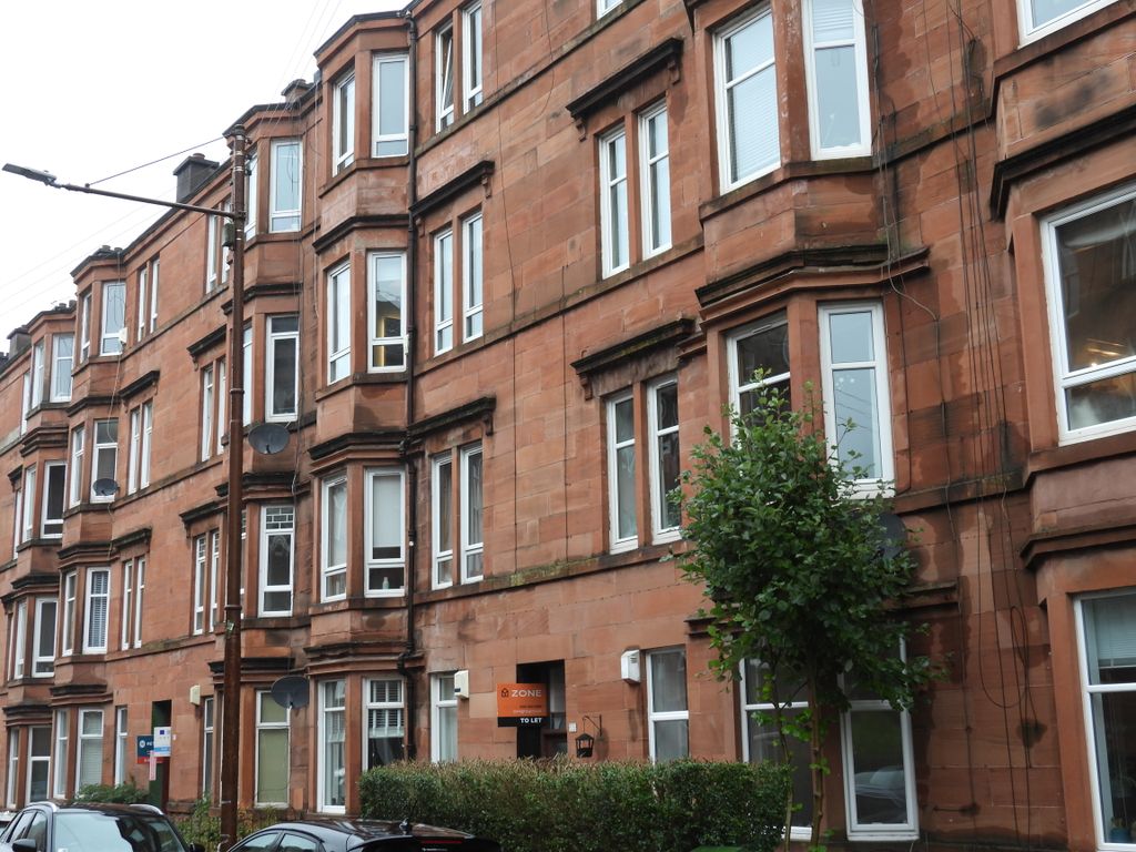 2 bed flat to rent in Cartvale Road, Glasgow G42, £1,200 pcm Zoopla