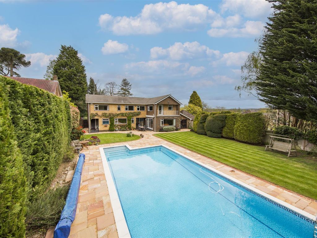 6 bed detached house for sale in The Retreat, The Drive, Sevenoaks TN13