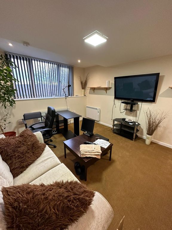 1 bed flat to rent in 259 Manningham Lane, Bradford, West Yorkshire BD8