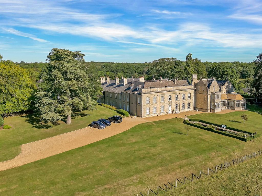 2 bed flat to rent in Stocken Hall, Stretton, Oakham LE15, £1,250 pcm