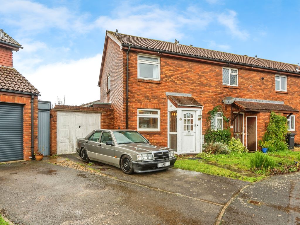 3 bed end terrace house for sale in Lidiard Gardens, Southsea PO4, £275,000 Zoopla