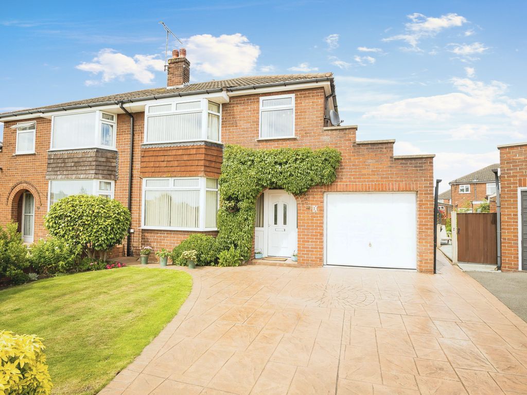 3 bed detached house for sale in Kendal Close, Chester CH2 Zoopla