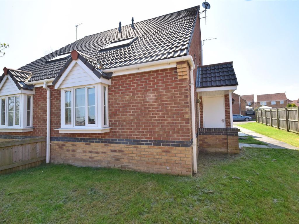 1 bed semidetached house for sale in Hunworth Close, Havelock Park